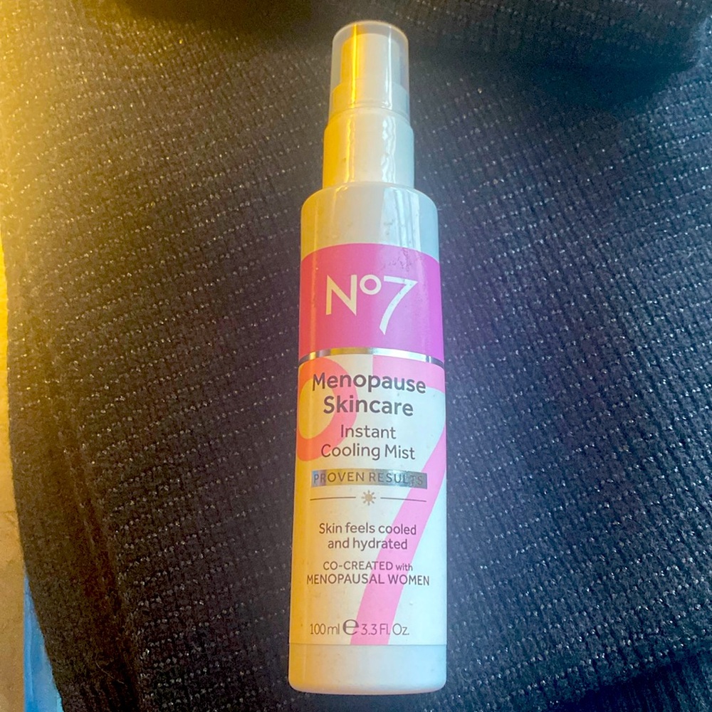 No 7 Menopause Skincare Instant Cooling Mist